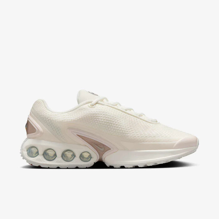 Womens Air Max DN Shoe