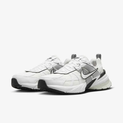 Womens V2K Run SE Shoe