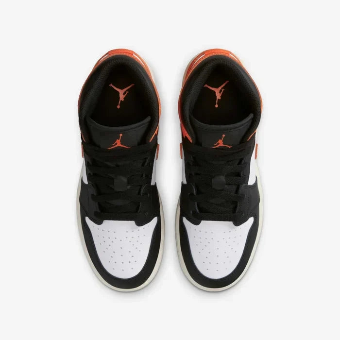 Junior Air Jordan 1 Mid Shoe