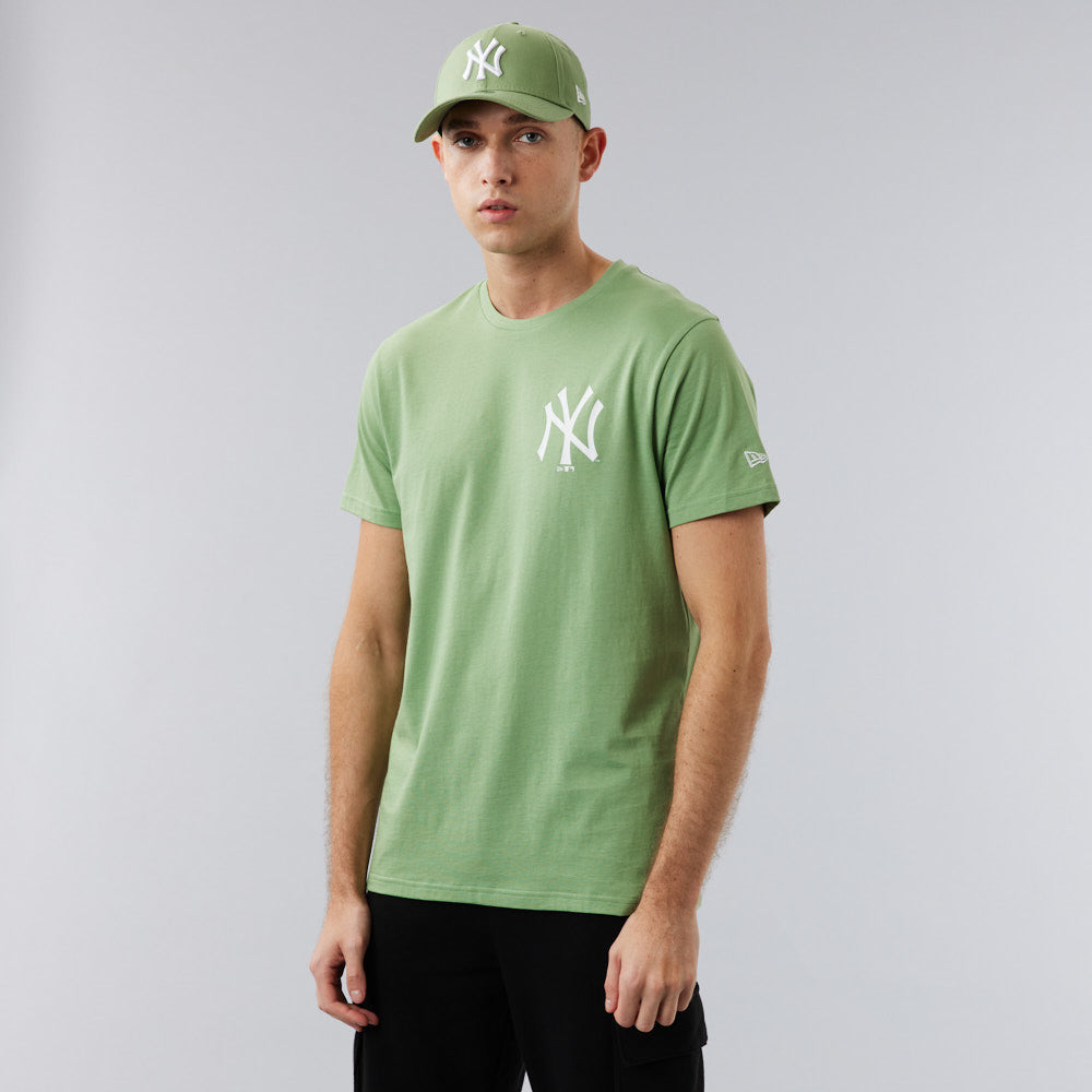 New era League Essential New York Yankees Short Sleeve Crew Neck T-Shirt  Black