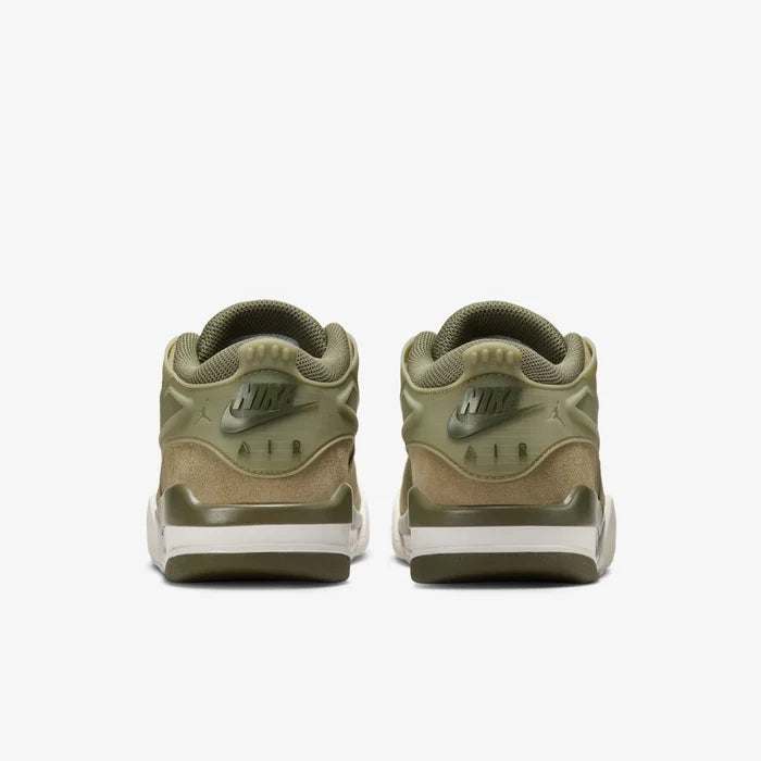 Womens Air Jordan 4 RM Shoe