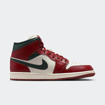Junior Air Jordan 1 Mid Shoe