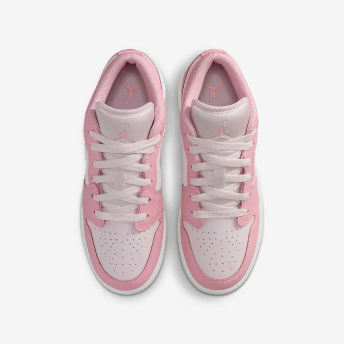 Junior Air Jordan 1 Low Shoe