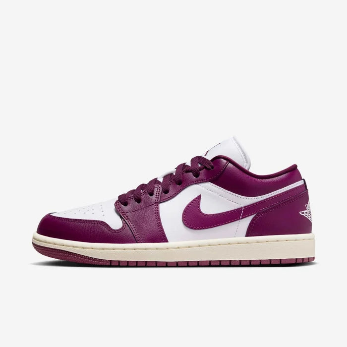 Womens Air Jordan 1 Low Shoe
