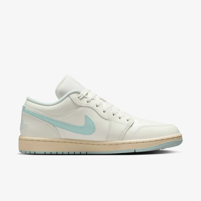 Womens Jordan 1 Low Shoe