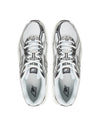 Womens 740 Shoe