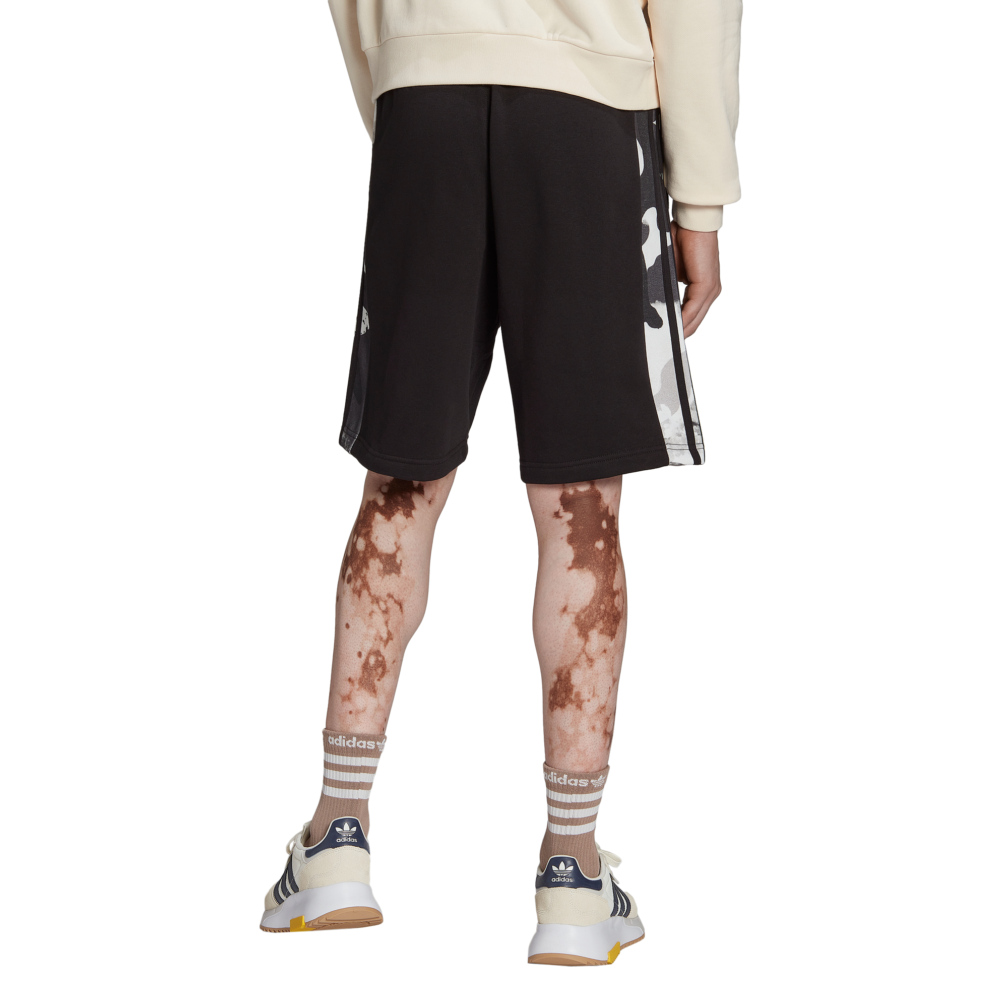 Mens Camo 3 Stripe Short
