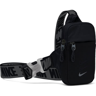 NK-SPRTSWR-ESSENTIALS-S-HIP-PACK-BLACK