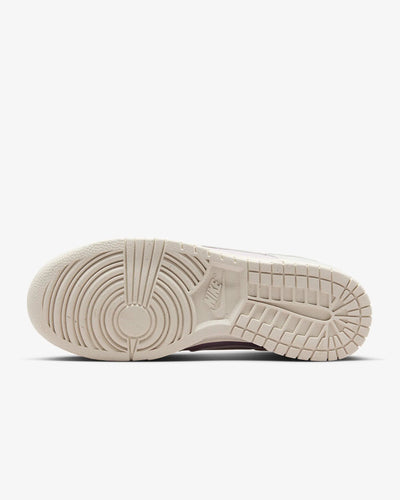 Womens Dunk Low Next Nature Shoe