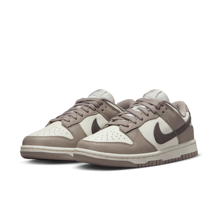 Womens Dunk Low Shoe